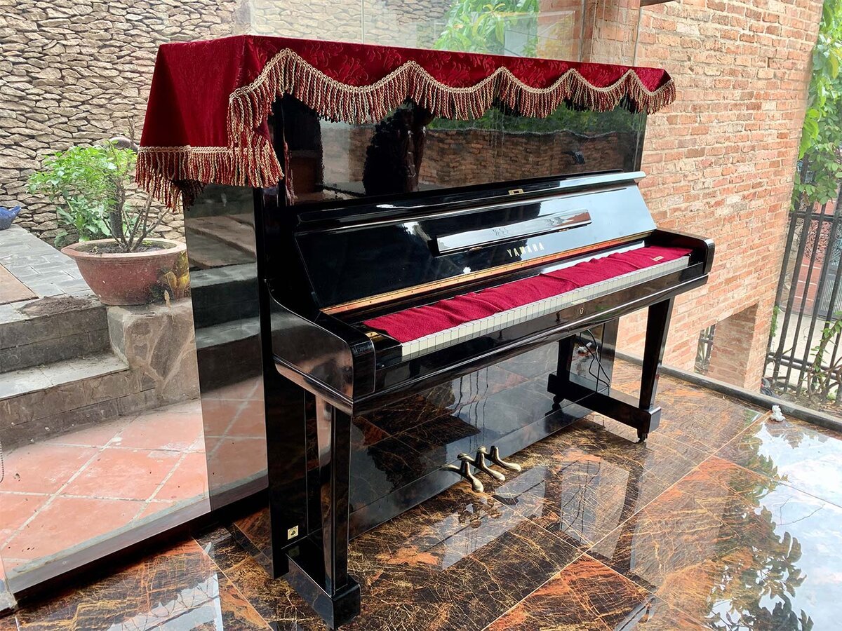 YAMAHA U3E - Góc nhìn thực tế 6