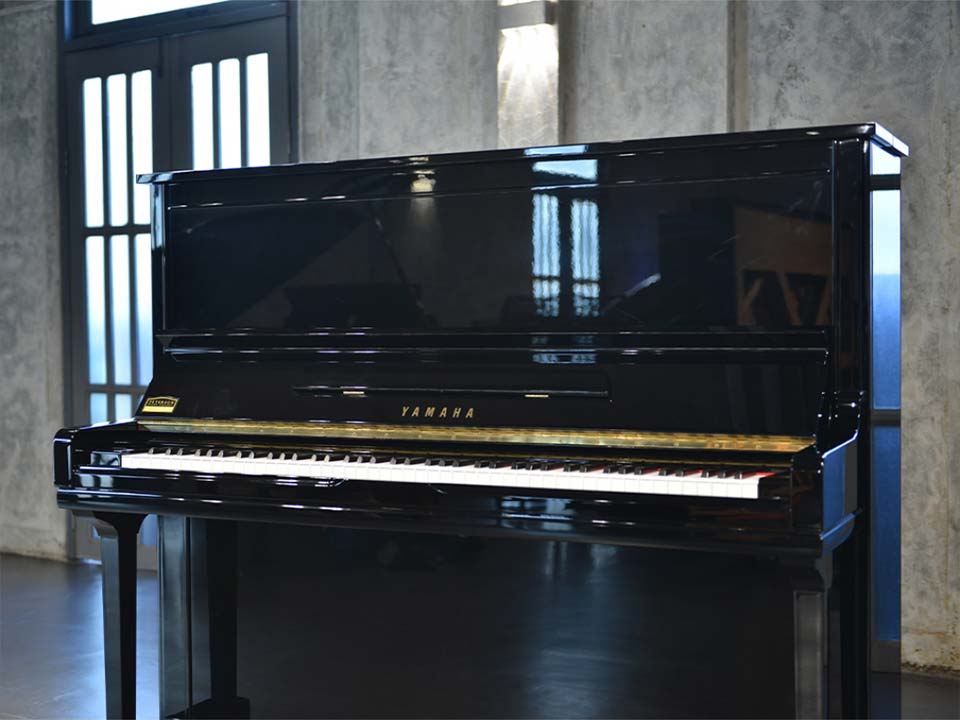 Bàn phím và bộ máy đàn YAMAHA U300S Silent