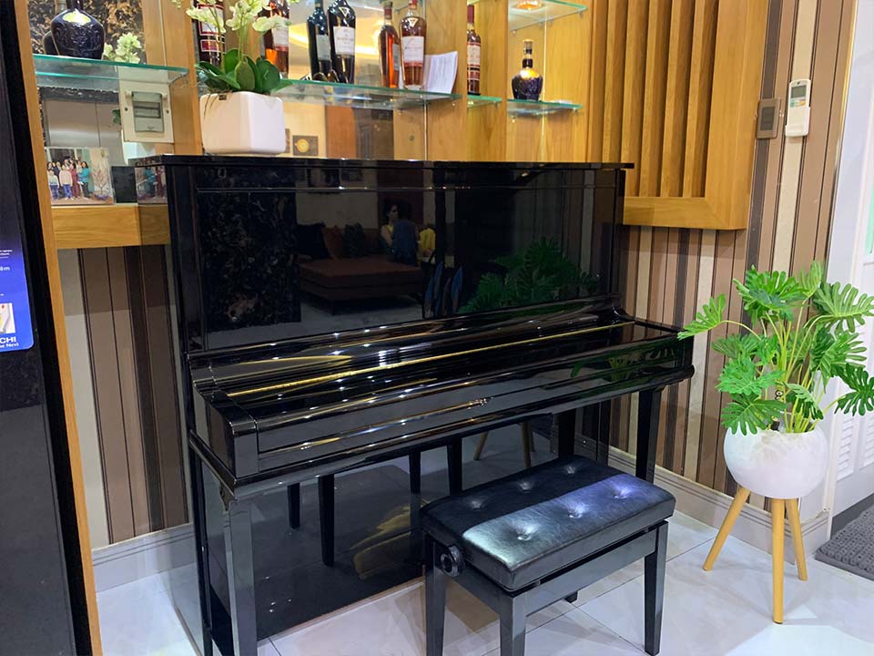 YAMAHA U30A - Ảnh thực tế 3
