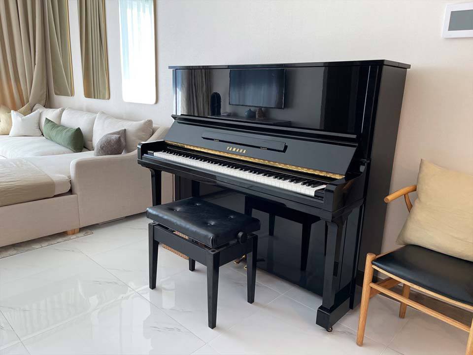 YAMAHA U30BL - Ảnh thực tế 3