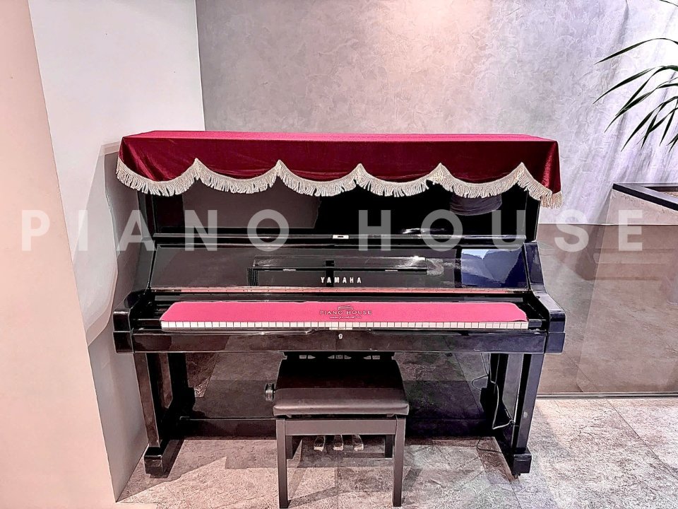 Hình ảnh chi tiết YAMAHA UX góc chụp 2