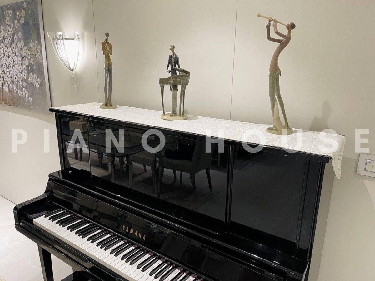 Cận cảnh YAMAHA UX30A tại Piano House