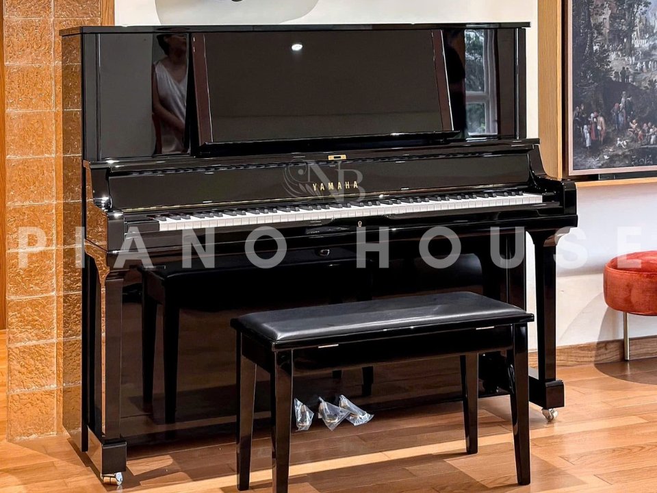 Thiết kế tổng thể sang trọng của YAMAHA YUS5 SH trong không gian nội thất