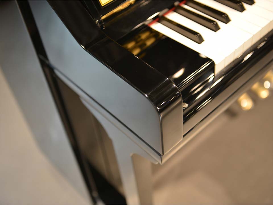 Hình ảnh chi tiết YAMAHA YU30SB Silent góc chụp 2