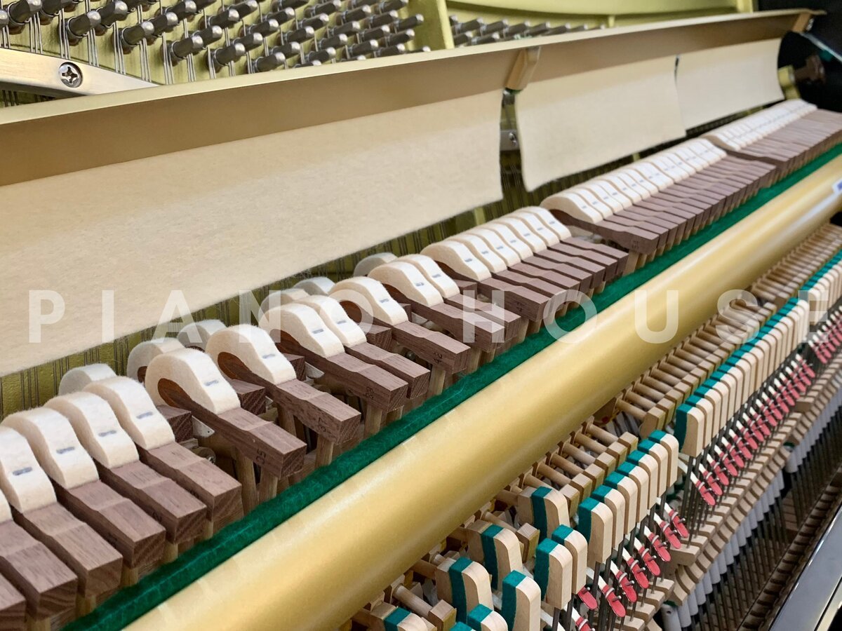 Cận cảnh YAMAHA YUS3 PE tại Piano House